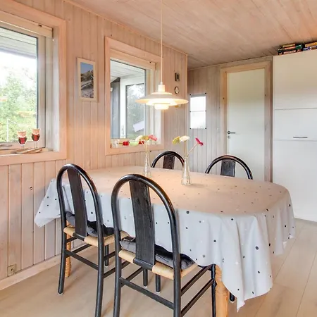 Tuulikki - 1-6km From The Sea By Interhome Casa de Férias