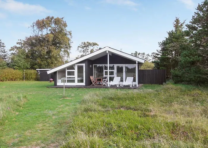 Tuulikki - 1-6km From The Sea By Interhome *